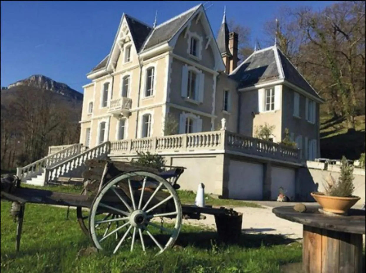 보레프 Le Domaine De La Source 아파트